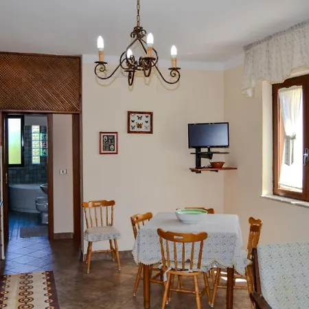 Merola Apartment